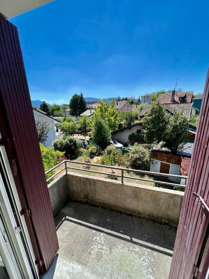 Un Peu Plus Pres Des Etoiles Annecy Luaran gambar